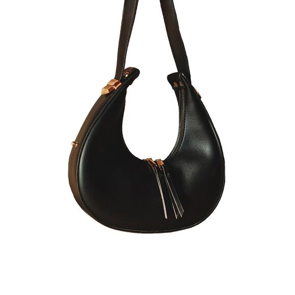 Azura Exchange Adjustable Strap Zipped Faux Leather Shoulder Bag - Picture 3 of 10